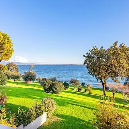Apartment Il Melagrano Padenghe sul Garda
